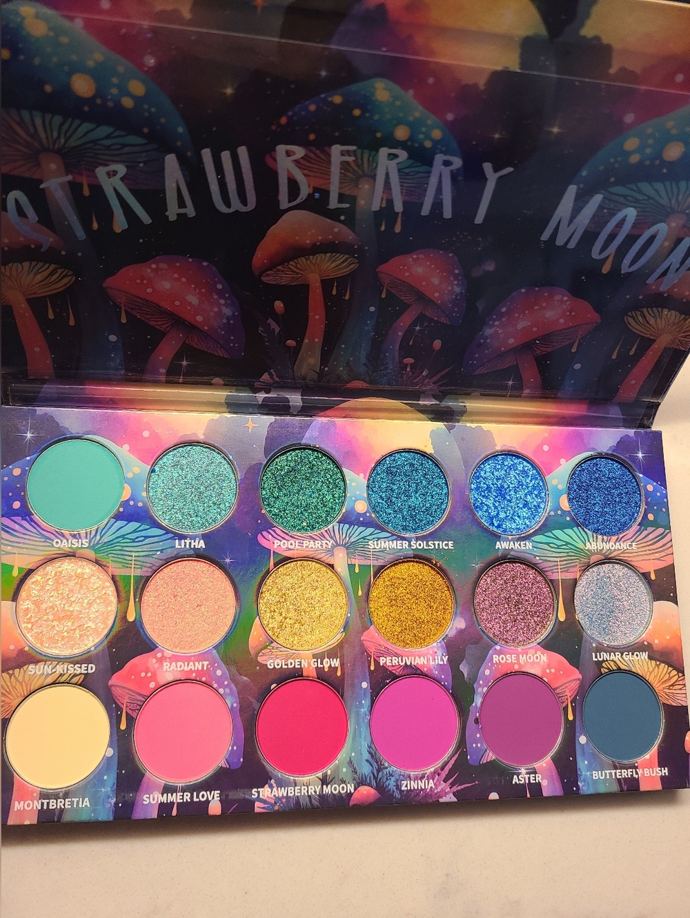 Ensley Reign Strawberry Moon Eyeshadow Palette